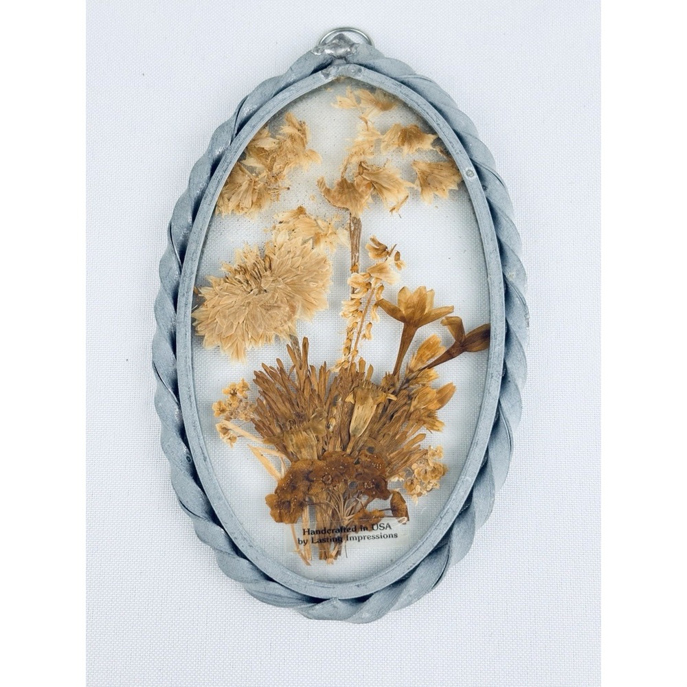 VTG Lasting Impressions Pressed Dried Flowers in Glass Twisted Pewter Oval Frame